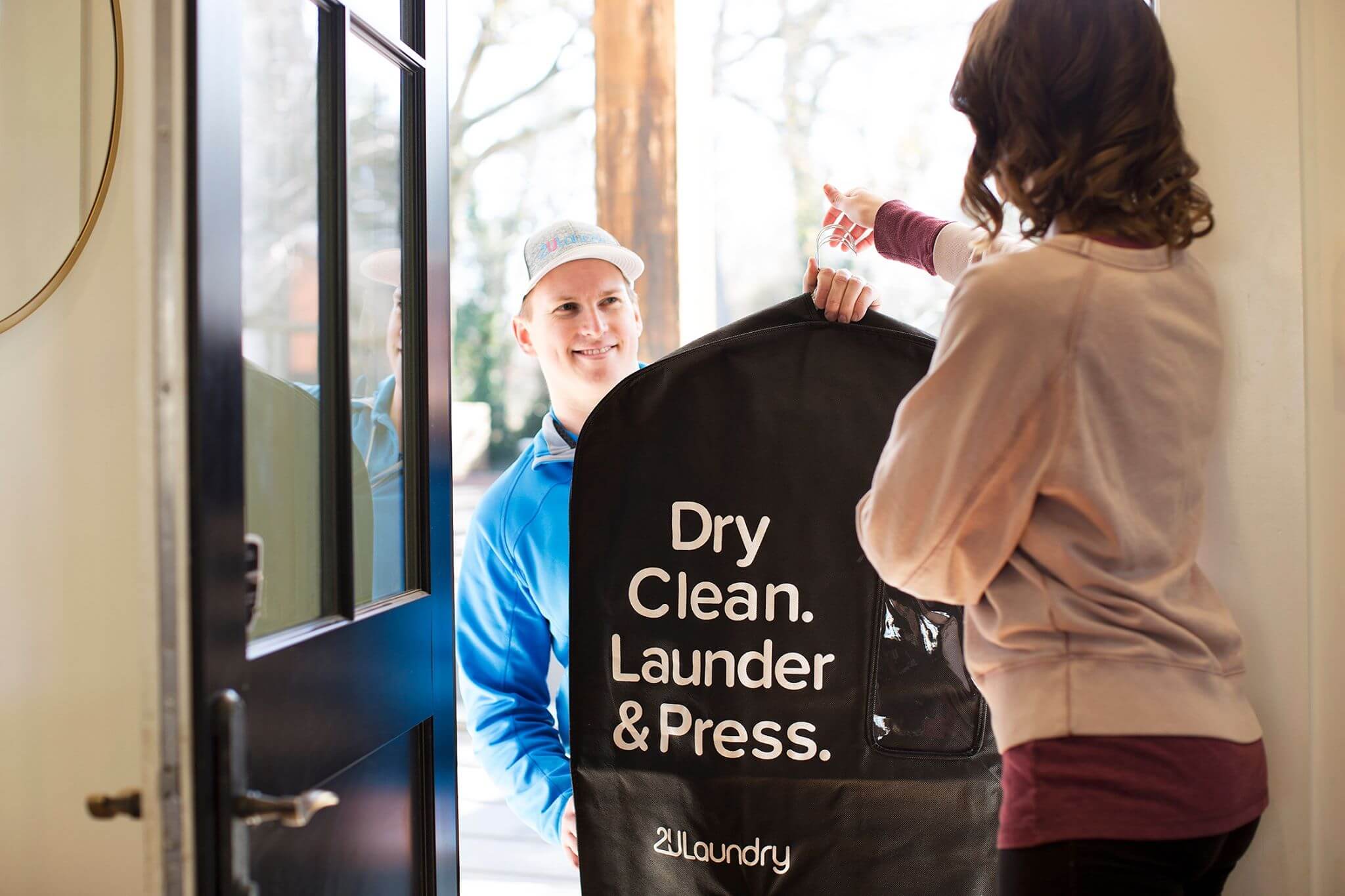 2ULaundry Delivery Driver Delivering Laundry | Wash and Fold Laundry Service Delivery Driver