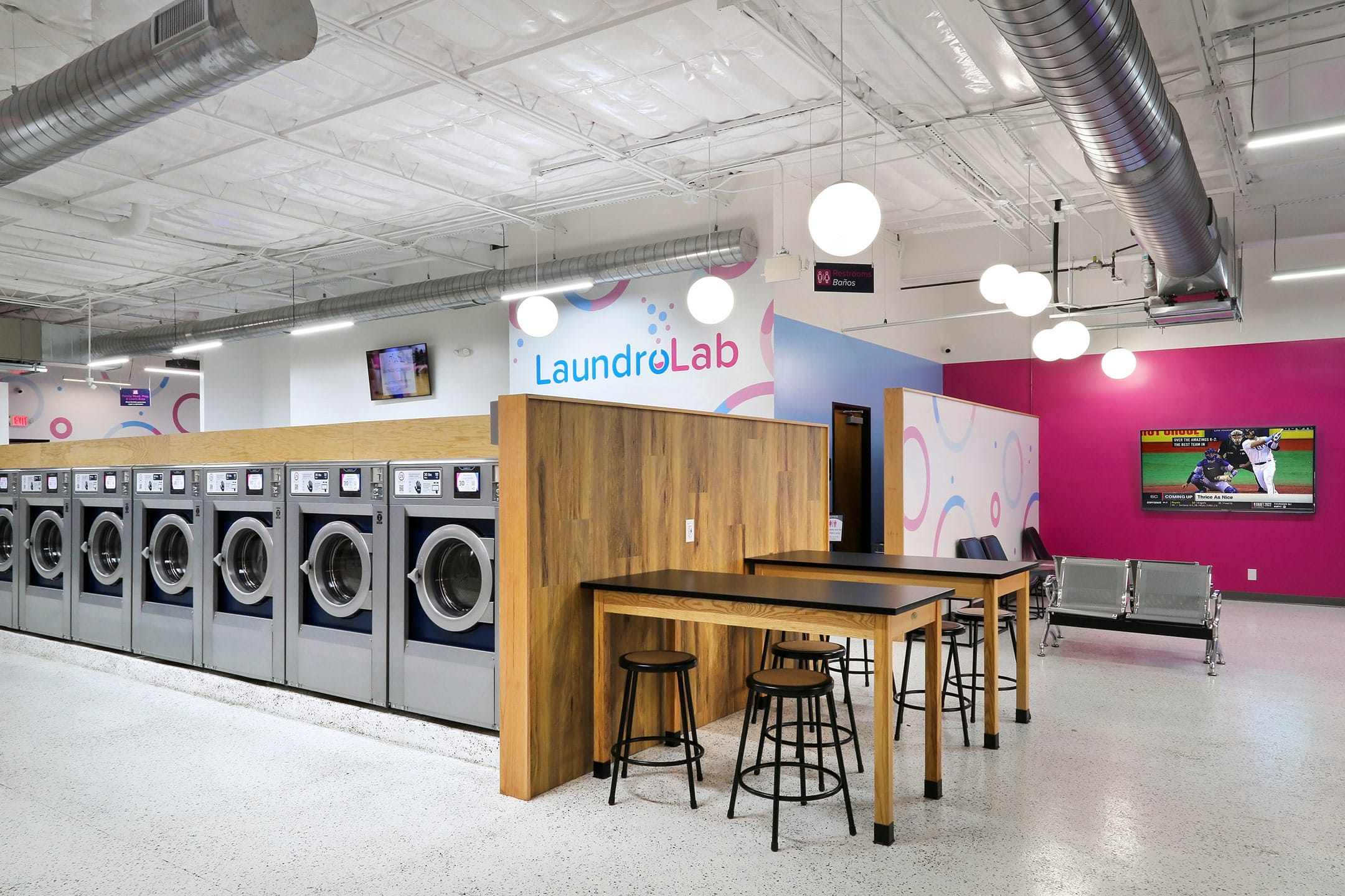 LaundroLab Laundromat Brand | 2ULaundry Delivery Service and LaundroLab Laundromats