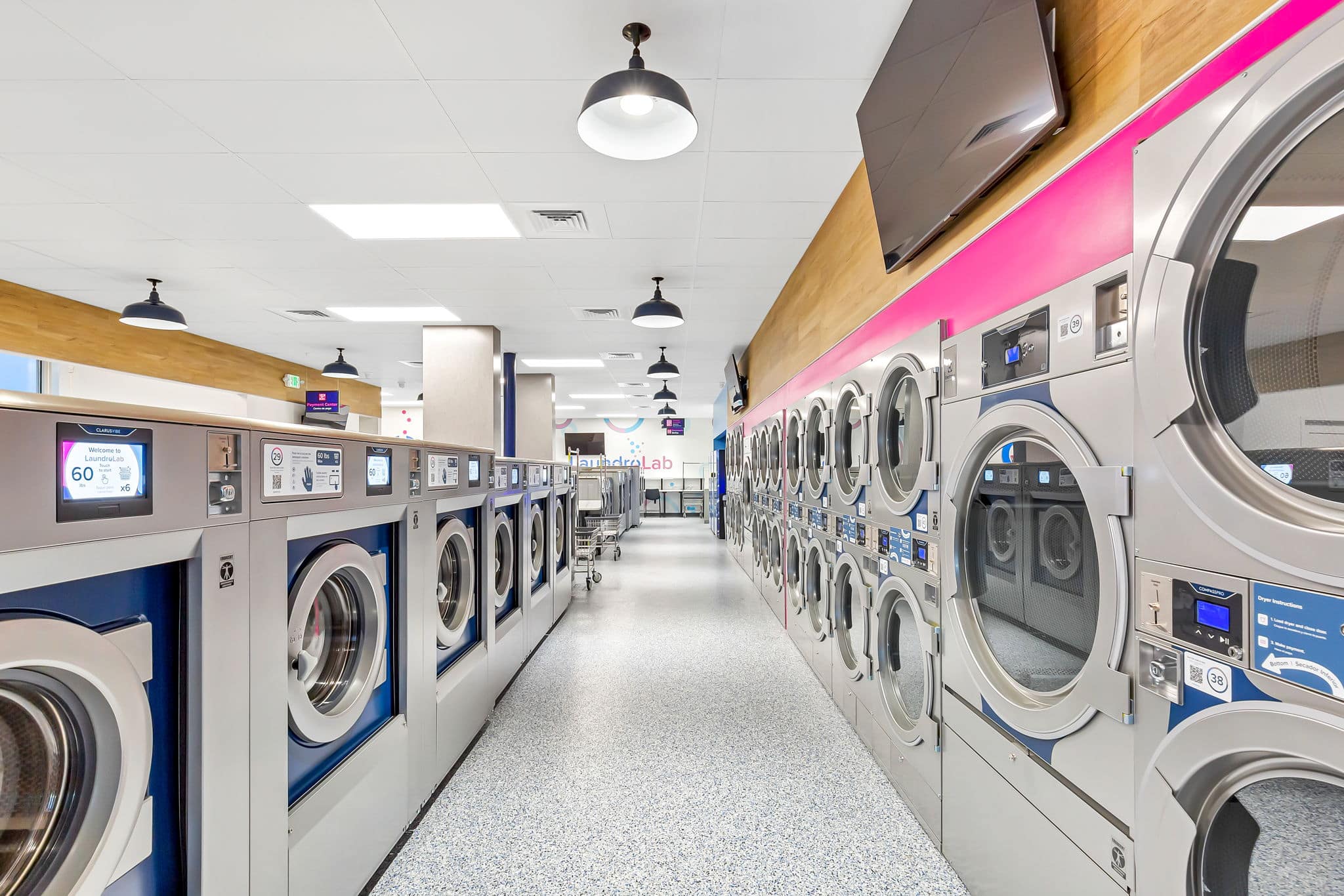 Oklahoma City Laundry Service | LaundroLab Laundromat by 2ULaundry | 2ULaundry Delivery Service