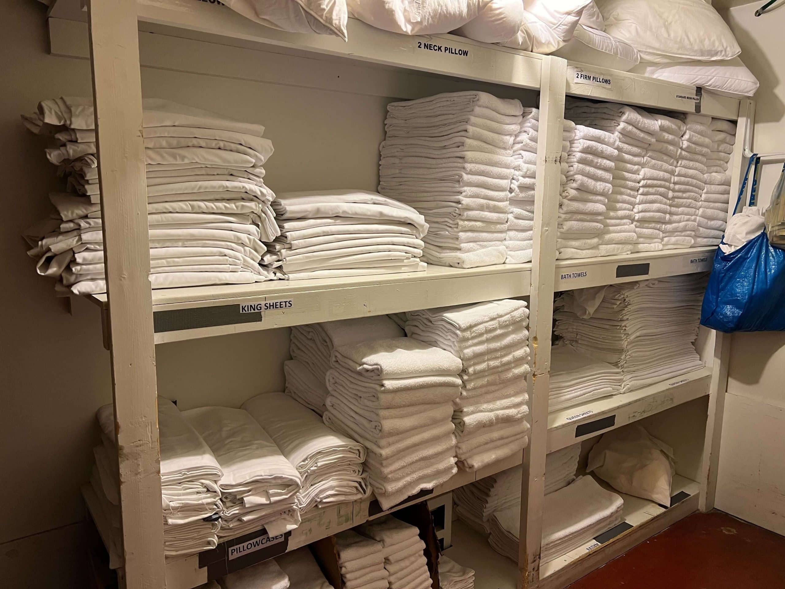 Distribution Center Airbnb Laundry Model - Tips for Managing Airbnb Laundry